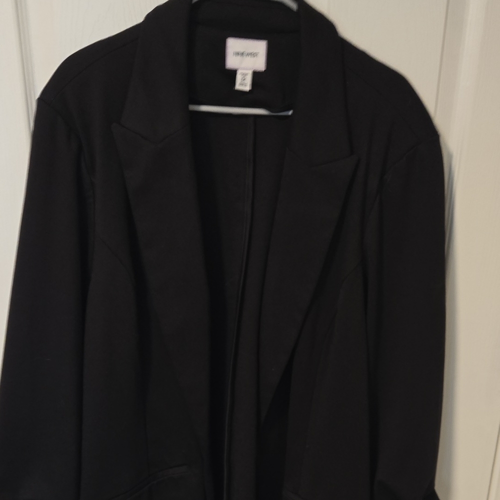 ONE WORLD Women's Elegant Black Blazer